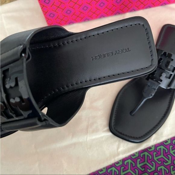 🖤 tory Burch Georgia leather thong sandals 🖤 - Picture 2 of 5